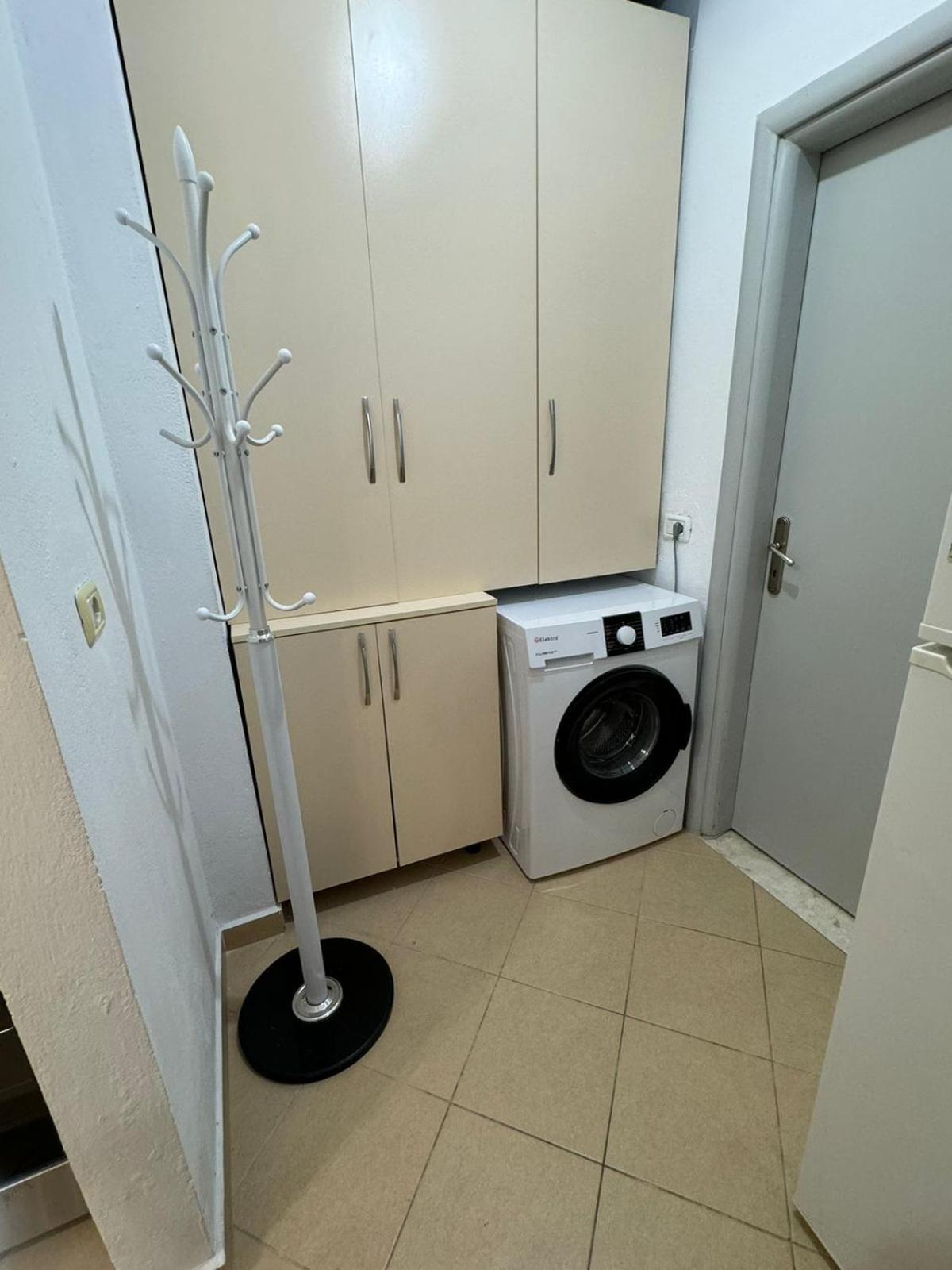 Dorian Apartament *